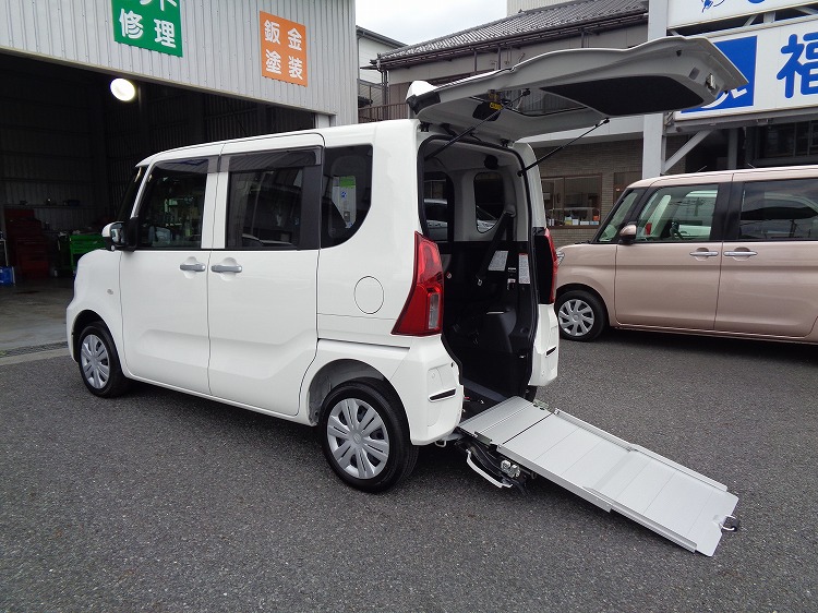 ダイハツタントの福祉車両
