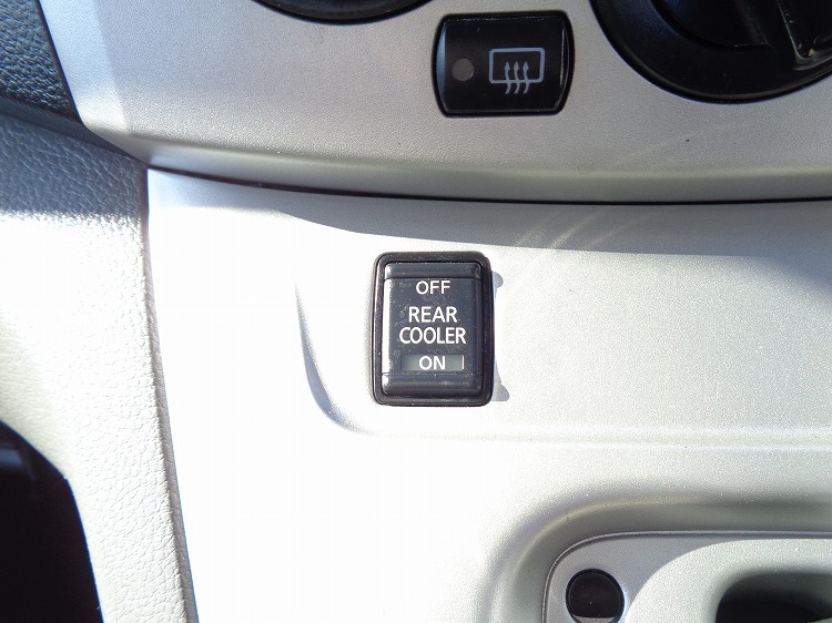 52-NV200バネット