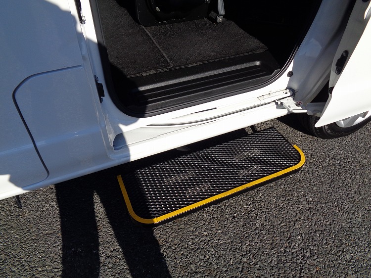 52-NV200バネット