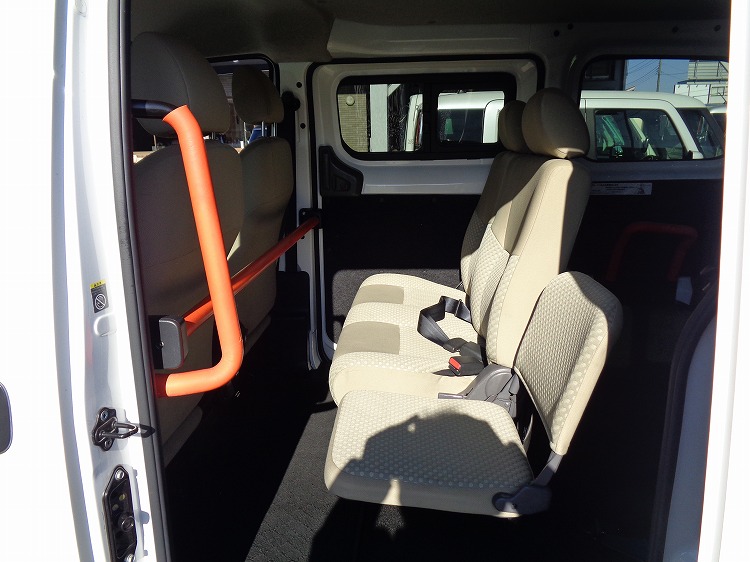 52-NV200バネット