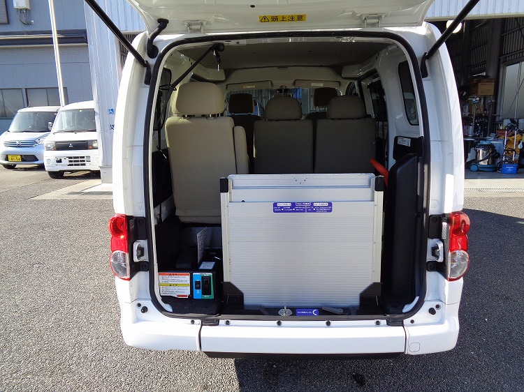 52-NV200バネット