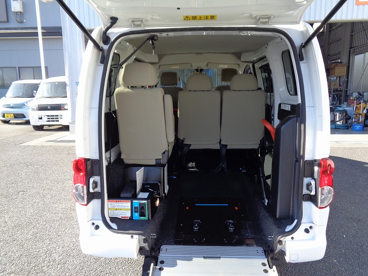52-NV200バネット