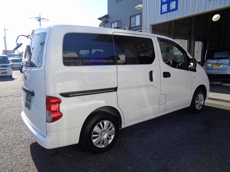 52-NV200バネット