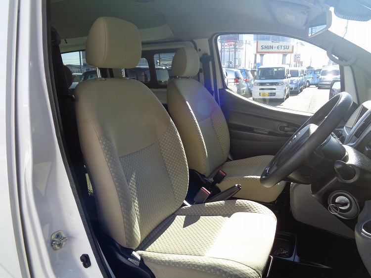 52-NV200バネット