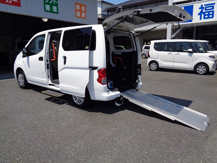 日産 NV200バネットの福祉車両