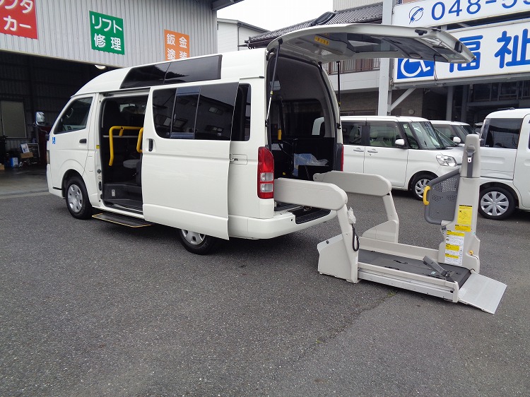 トヨタハイエースVの福祉車両
