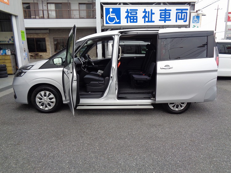 日産 セレナの福祉車両
