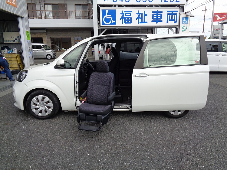 トヨタポルテの福祉車両