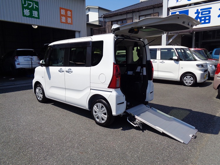 ダイハツタントの福祉車両