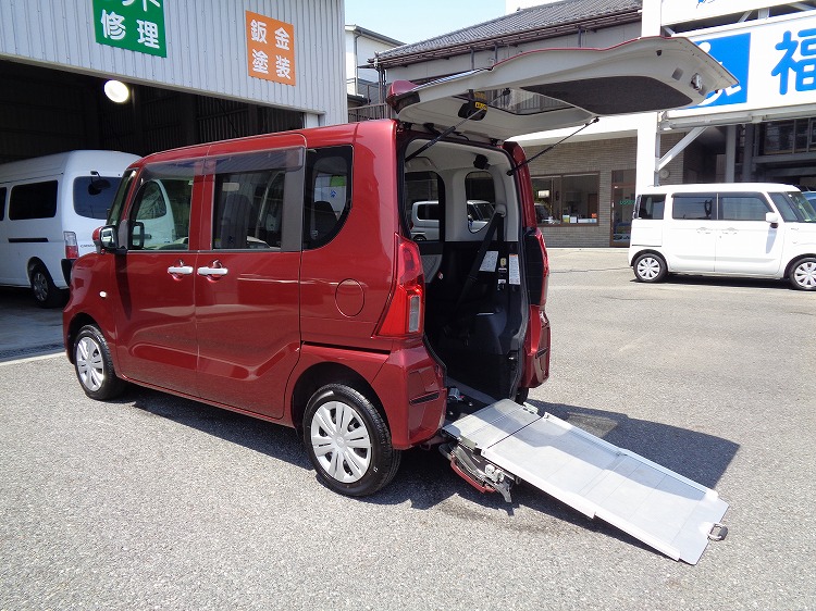ダイハツタントの福祉車両