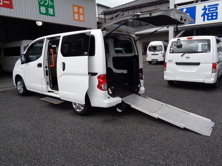 日産 NV200バネットの福祉車両