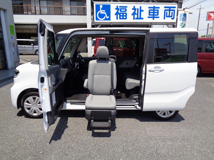 ダイハツタントの福祉車両