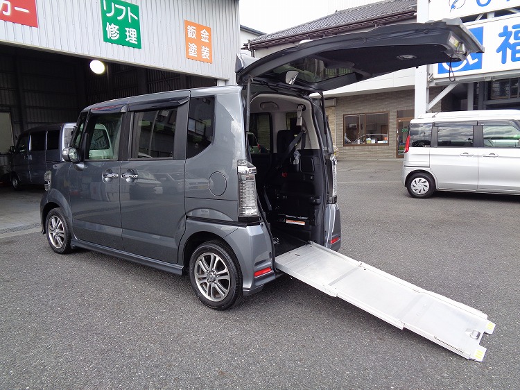 ホンダ N-BOX+カスタムの福祉車両