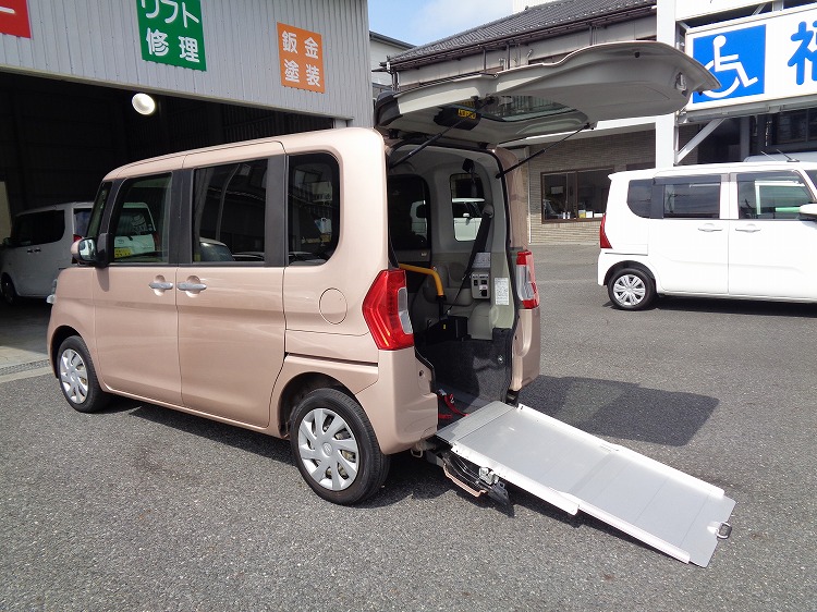 ダイハツタントの福祉車両