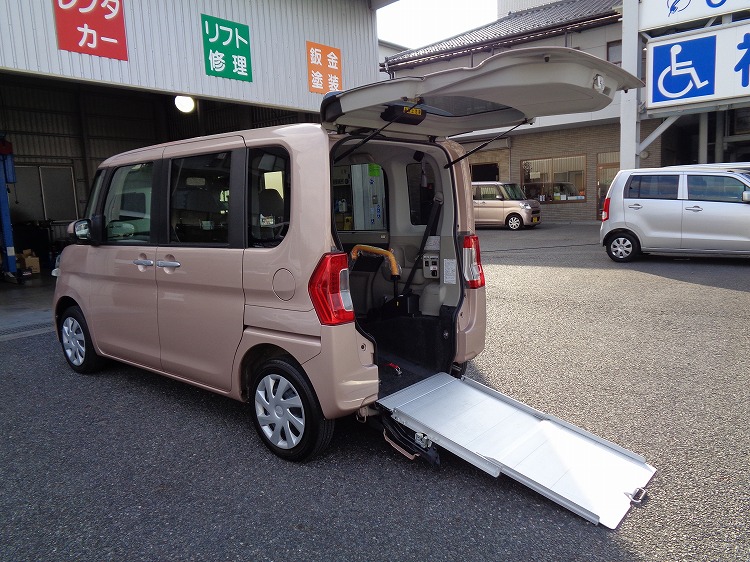ダイハツタントの福祉車両