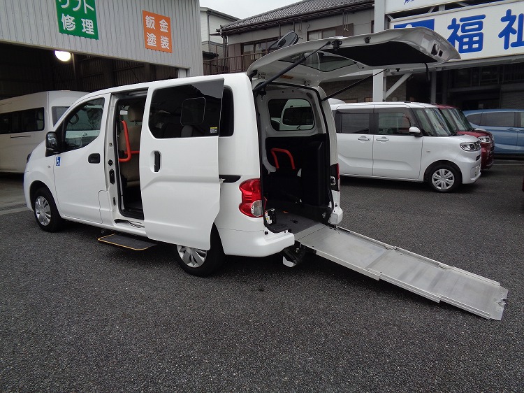 日産 NV200バネットの福祉車両