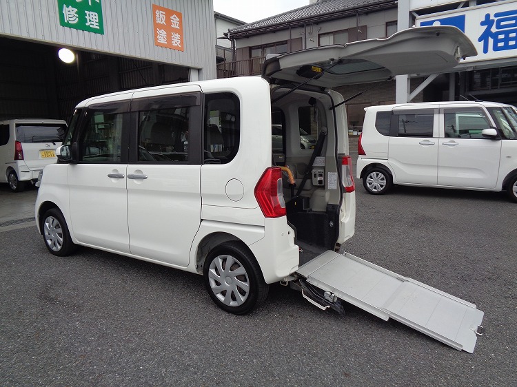 ダイハツタントの福祉車両